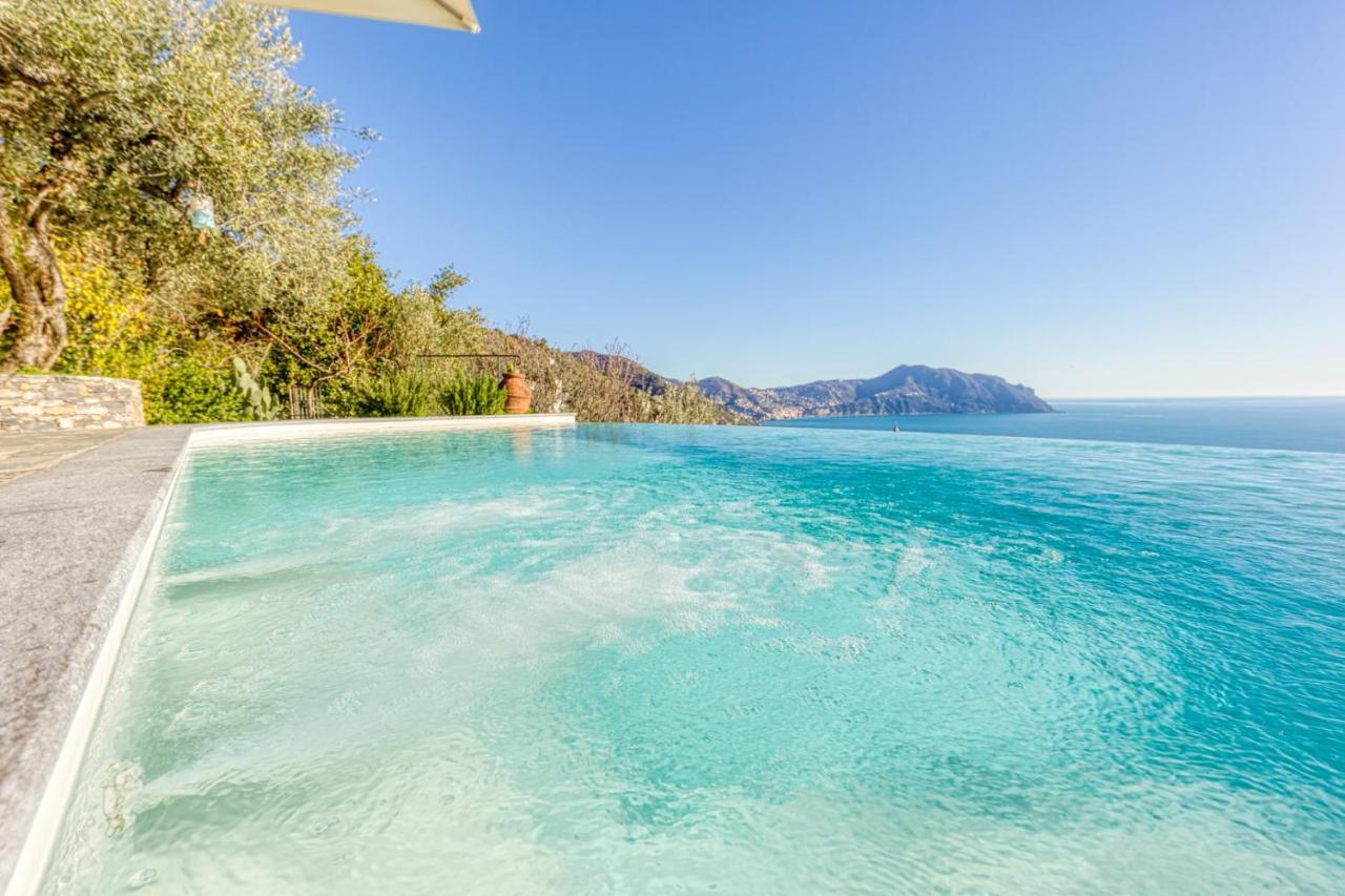 Casaviva - Ampio Trilocale Vista Mare Con Piscina - Pieve Alta Apartman Pieve Ligure Kültér fotó